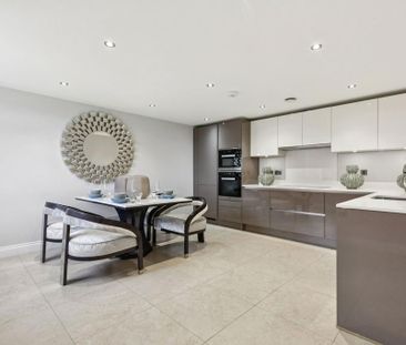 2 bedroom flat to rent - Photo 2