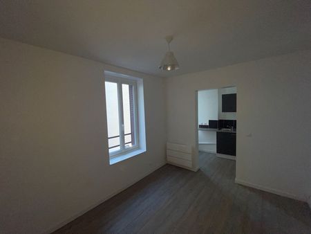 Location Appartement 1 pièce 17m² - Photo 2