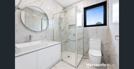 Spacious Townhouse in Doveton - Photo 3