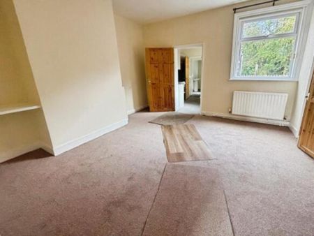 3 bedroom terraced house to rent - Photo 3