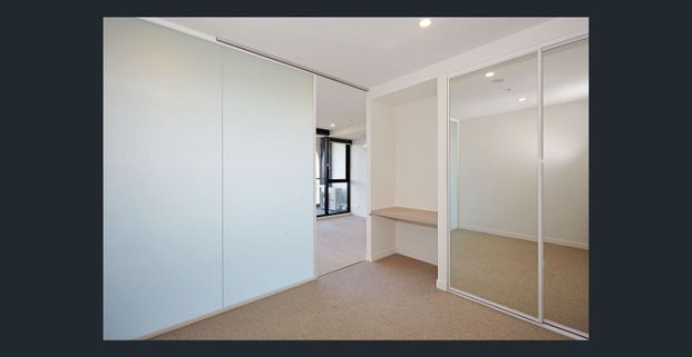 Light-Filled Living with Impressive City Views! - Photo 1
