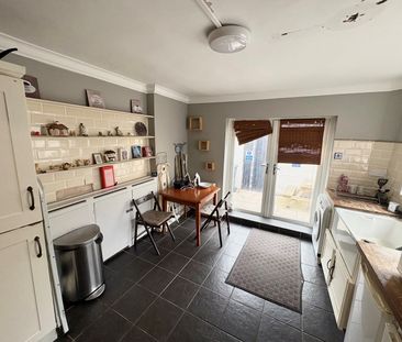 10 Charles Avenue, Whitley Bay, Tyne And Wear. NE26 - Photo 5