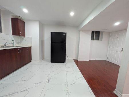 For Lease - 18 Dillon Drive Unit# Basement, Brampton, Ontario - Photo 3
