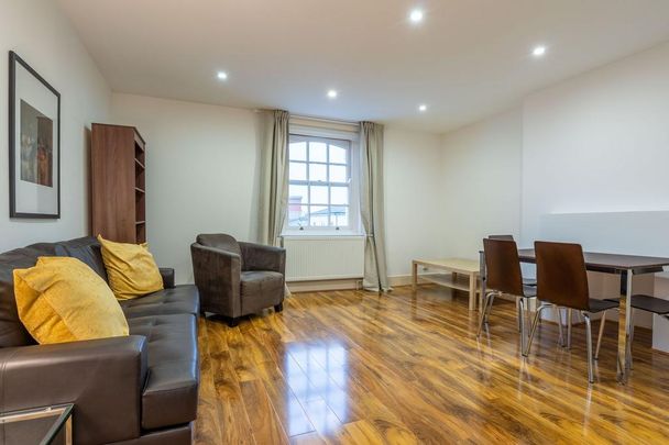 2 bedroom flat to rent - Photo 1