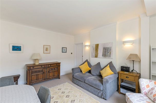 Watchfield Court, Sutton Court Road, London, W4 flat to rent - Photo 1