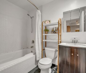 For Lease - 18 Beverley Street Unit# 518, Toronto, Ontario - Photo 6