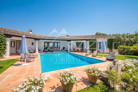 Proche Saint-Tropez - Charmante villa vue mer - Photo 2
