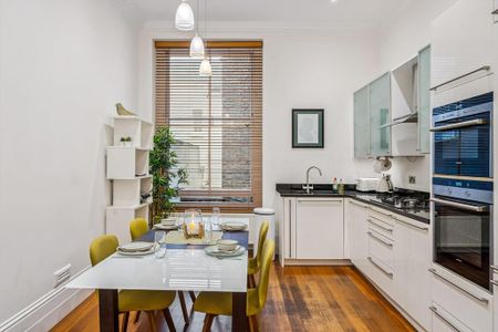 3 bedroom flat to rent - Photo 3