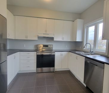 9 Tegan Crt, Odessa, ON K0H 2H0 - Photo 1