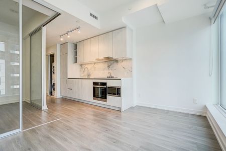 For Lease - 8 Wellesley Street Unit# 2606, Toronto, Ontario - Photo 4