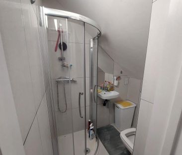 8 bedroom flat share to rent - Photo 4