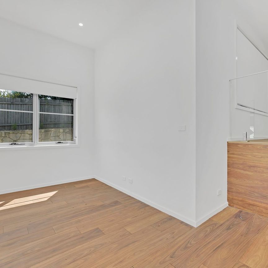 3/23 Gatton Street, Farrer. - Photo 1