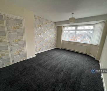 3 bedroom semi-detached house to rent - Photo 4