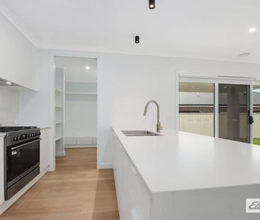 Brand new luxury living! - Photo 3