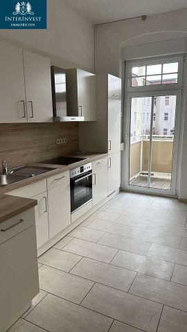 Schöne 3-Zimmer-Wohnung mit Balkon und EBK in Stadtfeld-Ost - Photo 4