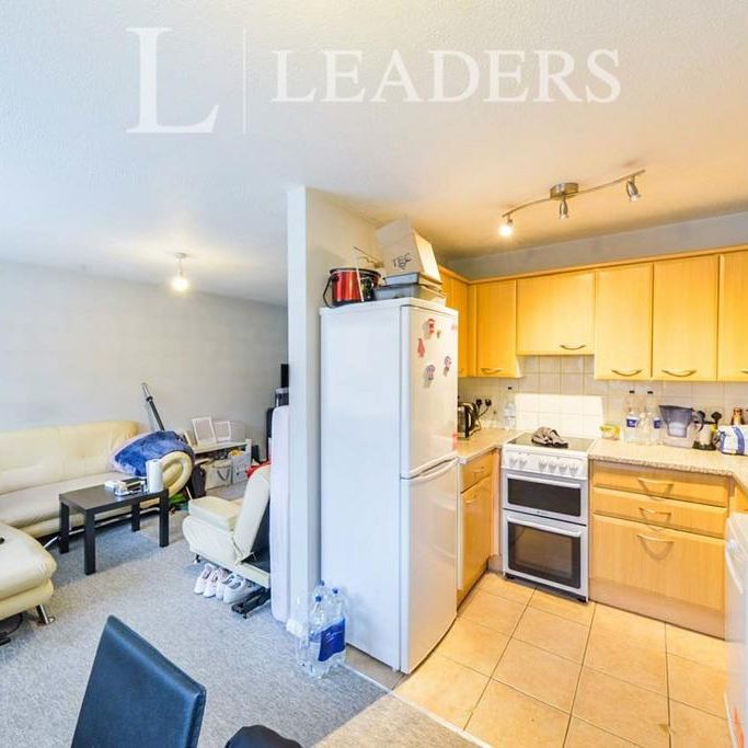 1 bedroom flat to rent - Photo 1