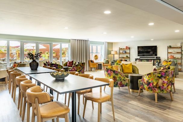 2 bedroom retirement property to rent - Photo 1