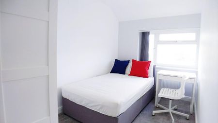 3 bedroom house to rent - Photo 2