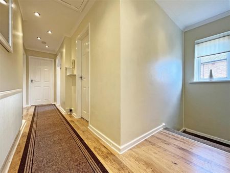 2 bedroom Maisonette to rent - Photo 4