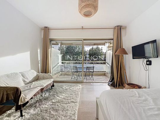 Location Appartement 1 pièce 23m² CANNES 06400 - Photo 1