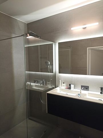 Kamer te huur met eigen badkamer (toilet, ligbad, lavabo) - Foto 3