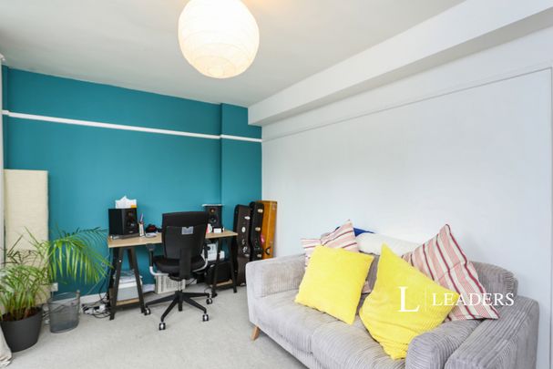 1 bedroom apartment to rent Wood Vale, London, SE23 - Photo 1