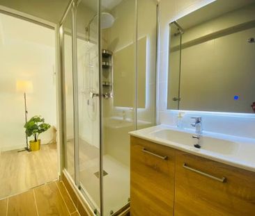 Avenida de Entrevías, Madrid, Community of Madrid 28053 - Photo 4