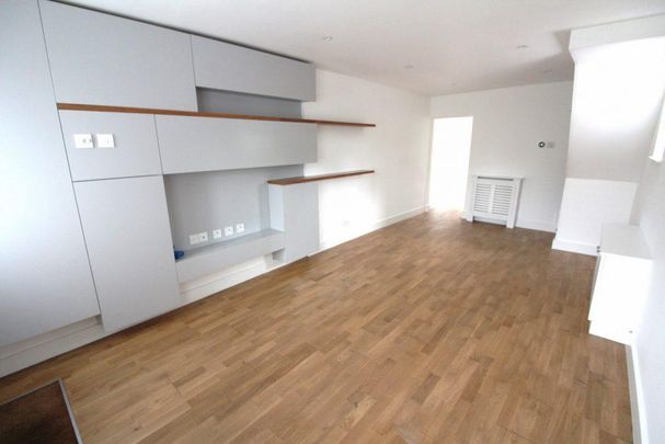 2 bedroom cottage to rent - Photo 1