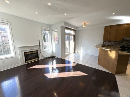 For Lease - 36 Frostbite Lane, Brampton, Ontario - Photo 4