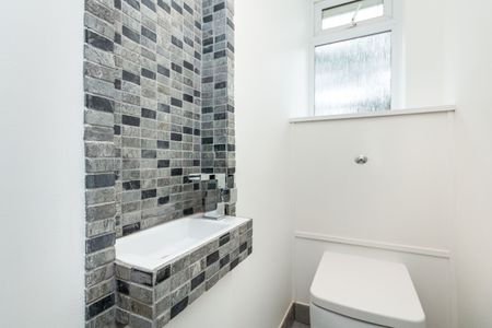 2 bedroom apartment to rent Lindfield Gardens, Guildford, GU1 - Photo 2