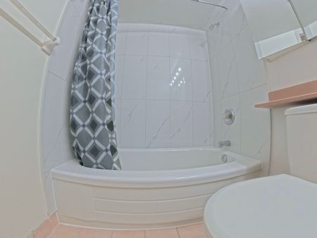 For Lease - 8 Pemberton Avenue Unit# 1008, Toronto, Ontario - Photo 4