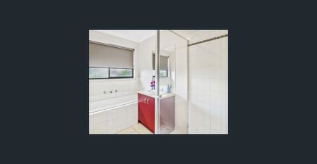 Spacious family home - Photo 5