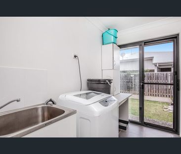 3 Fullbrook St, Pimpama, Qld 4209 - Photo 4