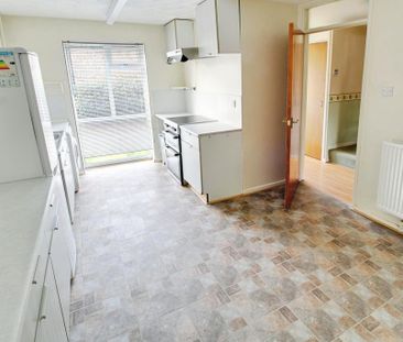 3 bedroom terraced house to rent - Photo 5