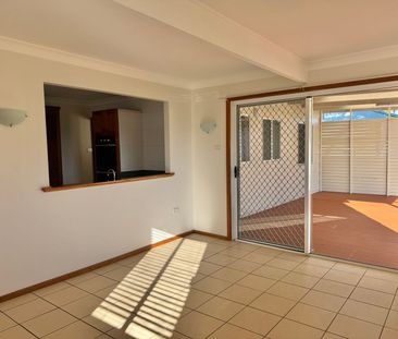 PRIME LOCATION - Photo 1