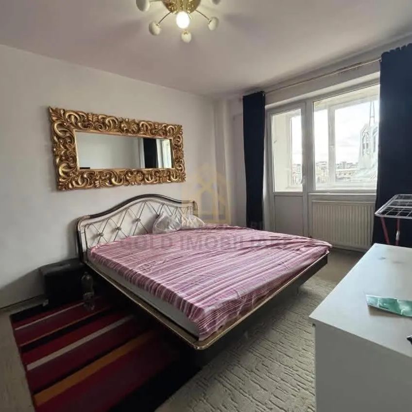 Apartament 4 camere de inchiriat - Photo 1