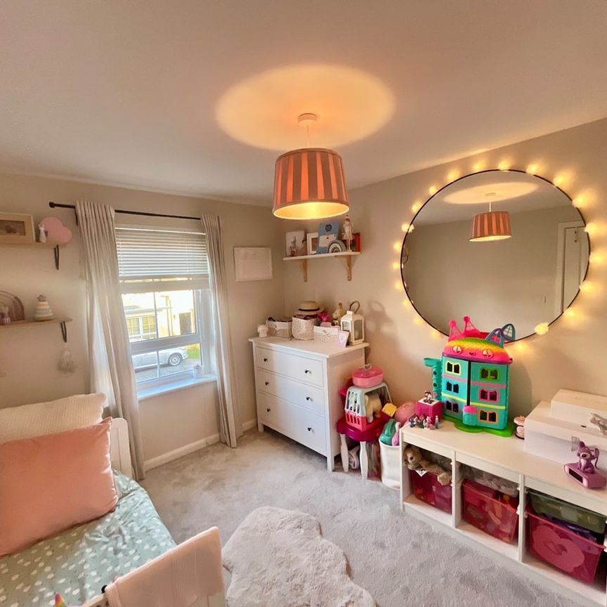 3 Bed Terraced House, Skerryvore Loan, EH10 - Photo 1