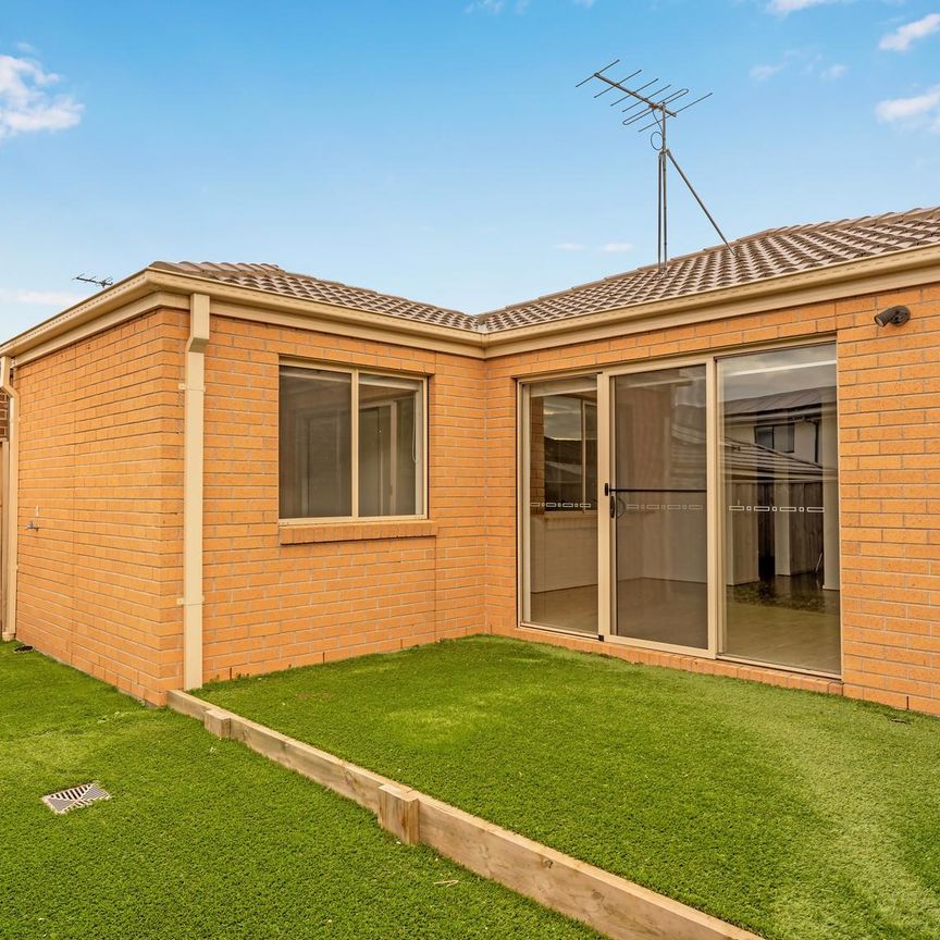 Two Bedroom Delight! - Photo 1