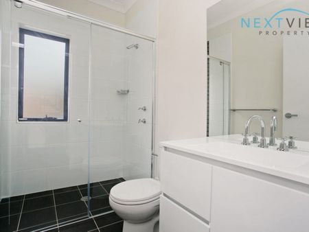 4/3 Torpey Place, Hamilton NSW 2303 - Townhouse For Rent | Domain - Photo 4
