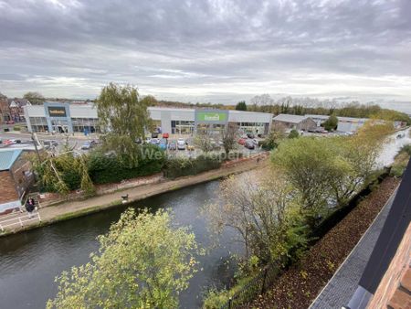 The Wharf, Altrincham - Photo 2