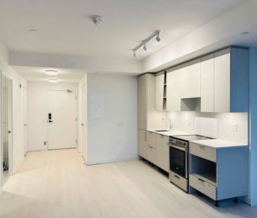 For Lease - 3900 Confederation Parkway Unit# 5005, Mississauga, Ont... - Photo 3