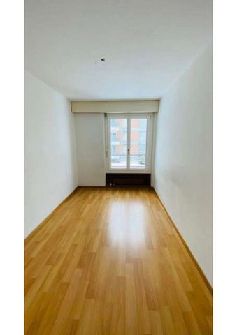 Rent a 3 ½ rooms apartment in Herzogenbuchsee - Photo 2