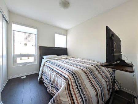 For Lease - 19 Applewood Lane Unit# 244, Toronto, Ontario - Photo 5