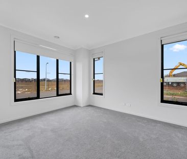 3-Bedroom Gem in Manor Lakes: Comfort, Style, and Convenience - Photo 6