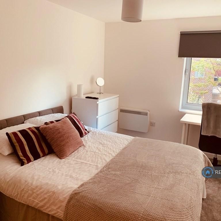 1 bedroom flat to rent - Photo 1