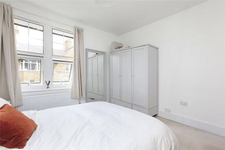 2 bedroom house in Tooting - Photo 3