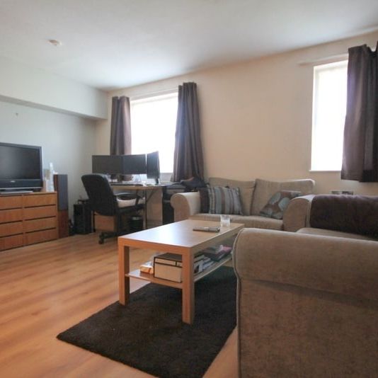 1 Bed Flat, Moriatry Close, N7 - Photo 1