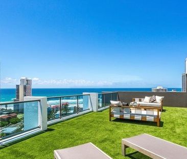 Stunning Penthouse Living in Surfers Paradise - Photo 4