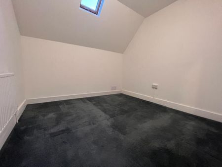 4 bedroom apartment to rent - Photo 4
