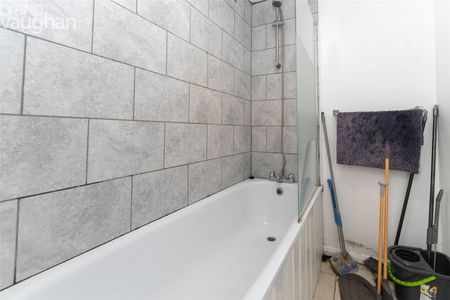 3 bedroom apartment to rent - Photo 5